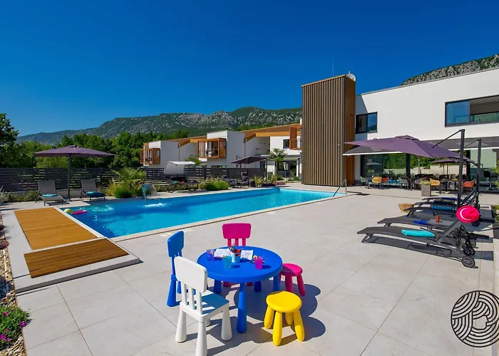Luxury Isabella Villa *