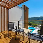 Luxury Isabella Villa *
